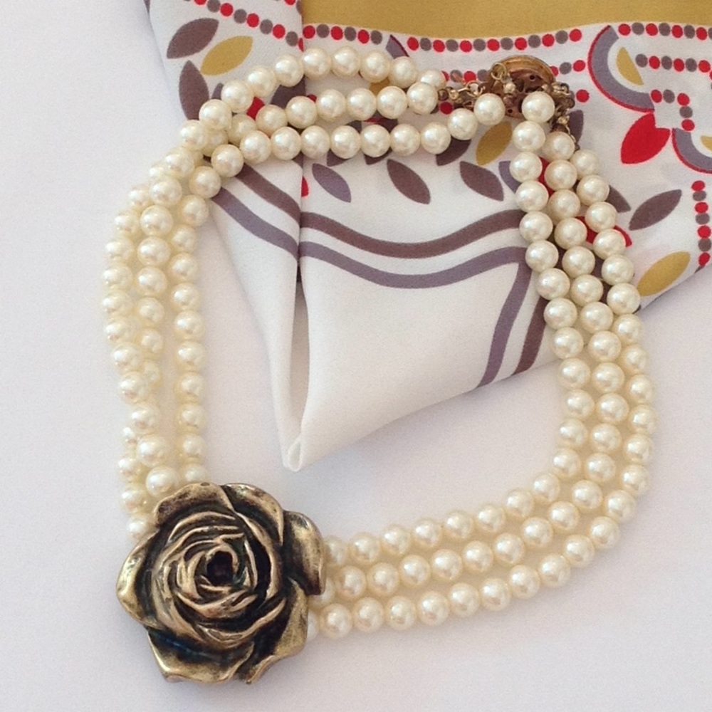 🍃🌹Designed by Paula '3 Tiered' Choker ~ Rose